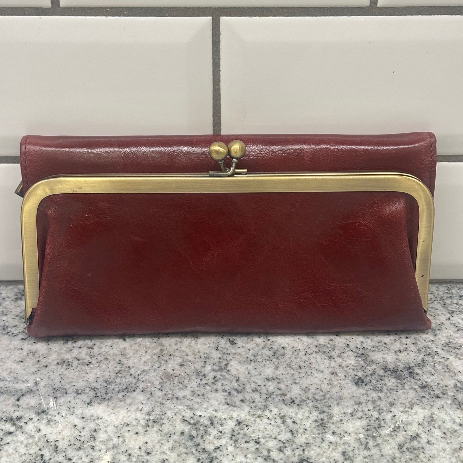 Hobo Womens 8" Lauren Clutch Wallet Burgundy Leather Kisslock Vintage Hide Boho